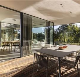 2 Bedroom Villa with Infinity Pool in Buzet, Istria, Sleeps 4